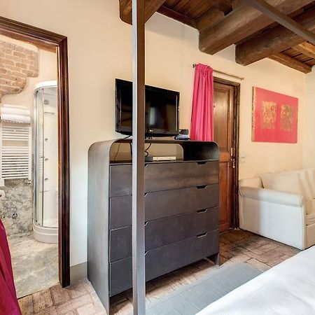 Bed and Breakfast Residenza Torre Colonna Рим Экстерьер фото